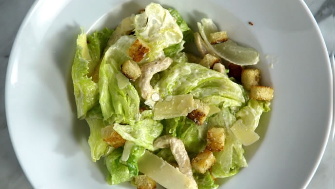 Salada Caesar